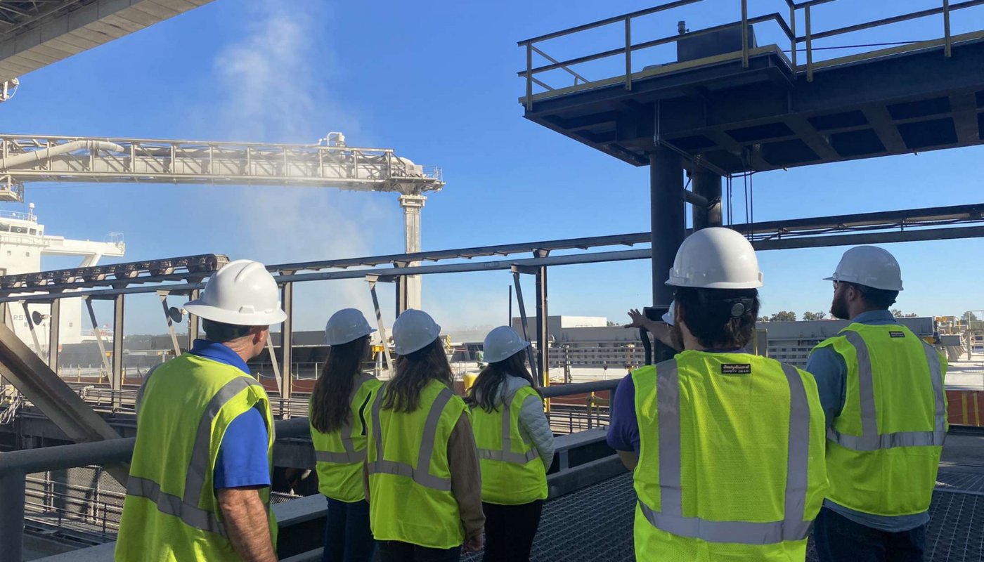 Students on Site Visit to Plant