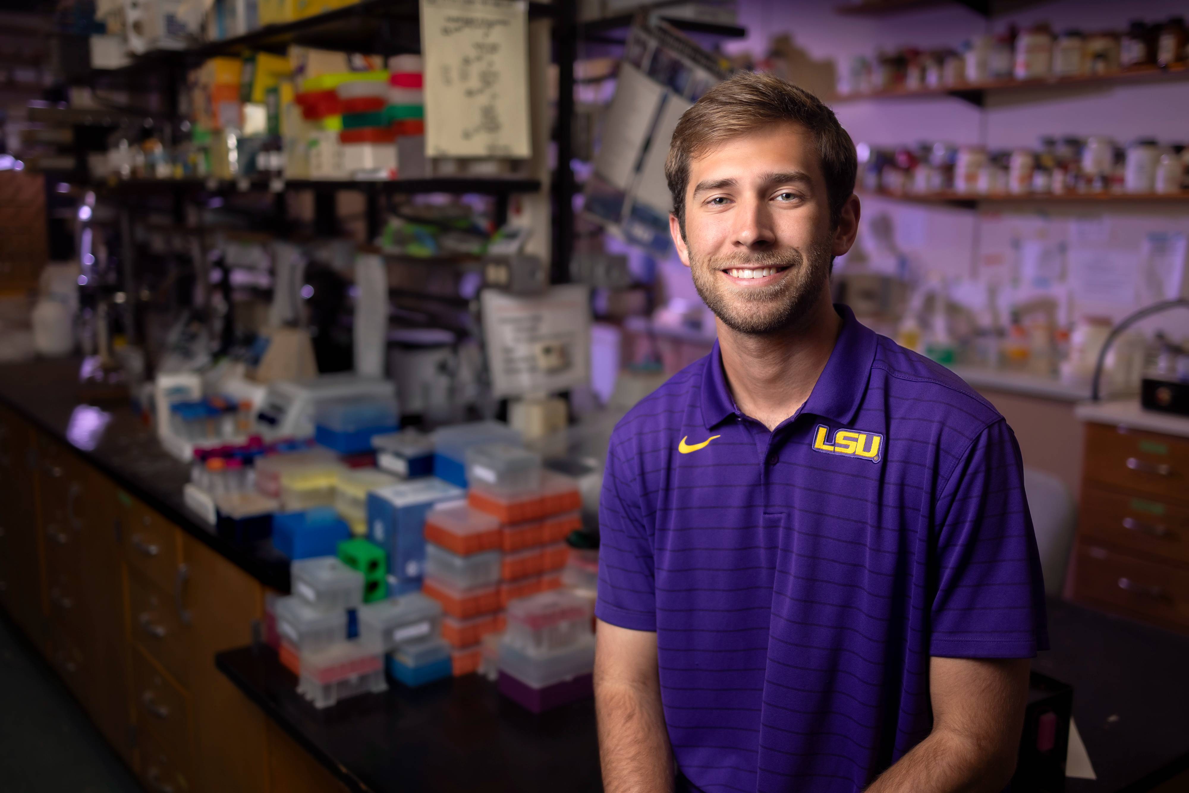Noah Stewart portrait in a lab