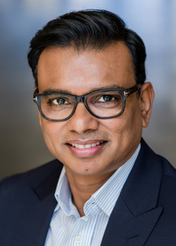 Rajesh Narayanan headshot